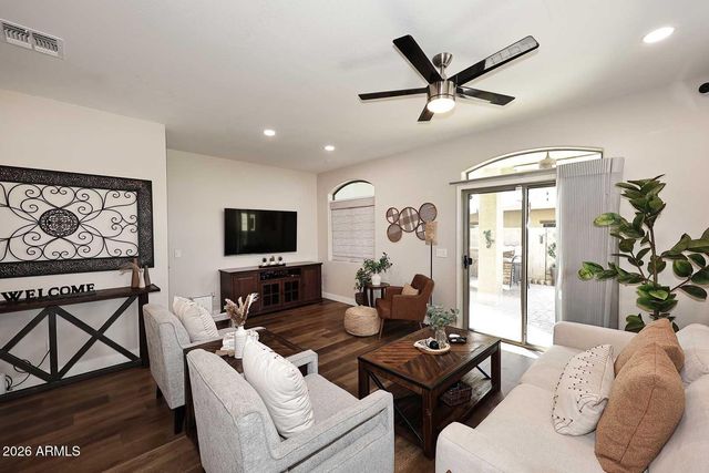 2725 E MINE CREEK Road 1146, Phoenix, AZ 85024