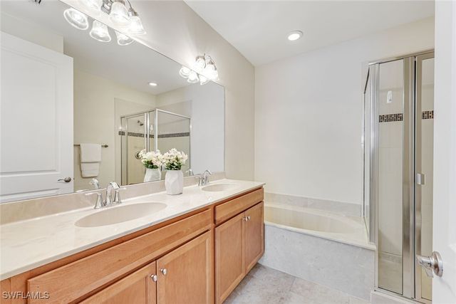 7890 Bristol CIR, Naples, FL 34120