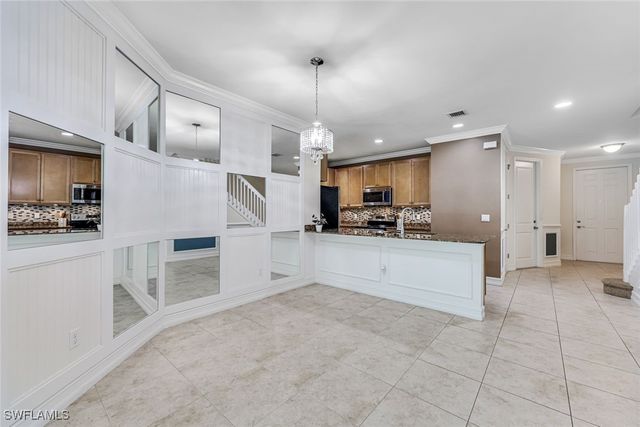 7890 Bristol CIR, Naples, FL 34120