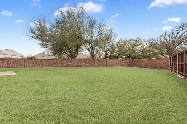 5736 New Castle Drive, Richardson, TX 75082