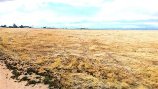 125 Vac/Cor, Lancaster, CA 93536