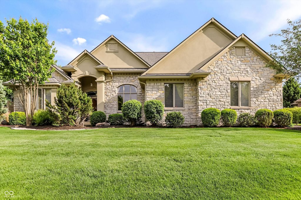 14739 Raymond Lane, Carmel, IN 46032