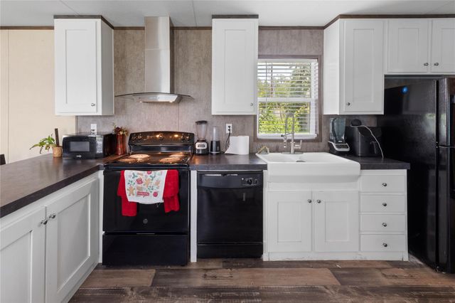 109 Hibiscus CV, Elgin, TX 78621