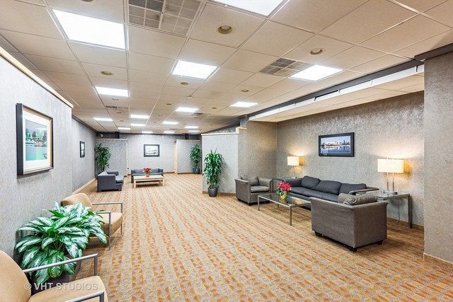 5100 N Marine Drive 15C, Chicago, IL 60640