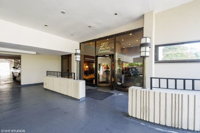 5100 N Marine Drive 15C, Chicago, IL 60640