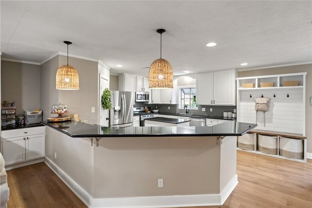234 East Obryant Street, Bellville, TX 77418