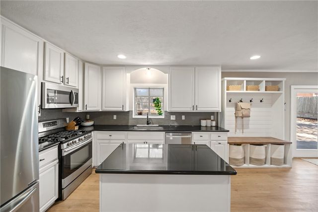 234 East Obryant Street, Bellville, TX 77418
