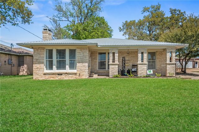 234 East Obryant Street, Bellville, TX 77418
