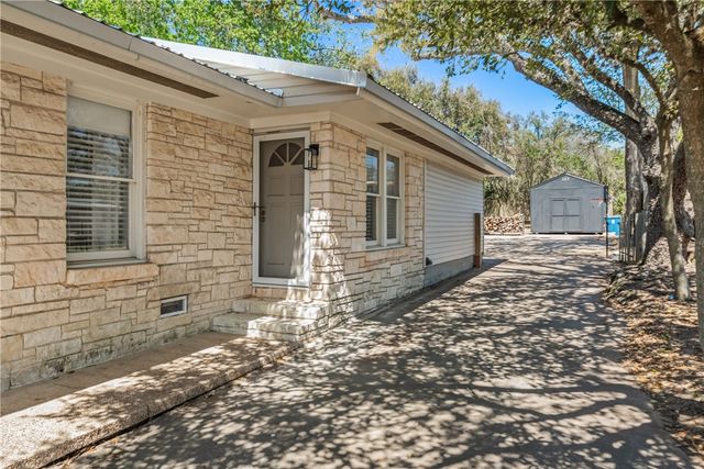 234 East Obryant Street, Bellville, TX 77418