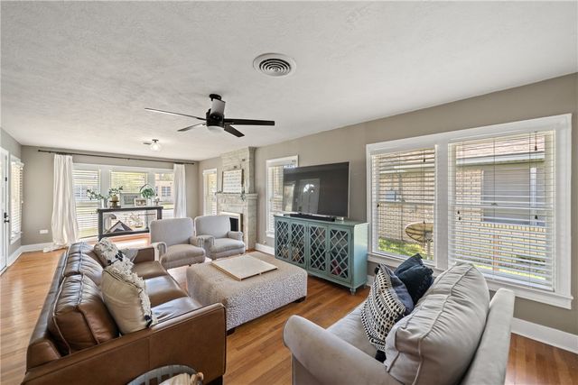 234 East Obryant Street, Bellville, TX 77418