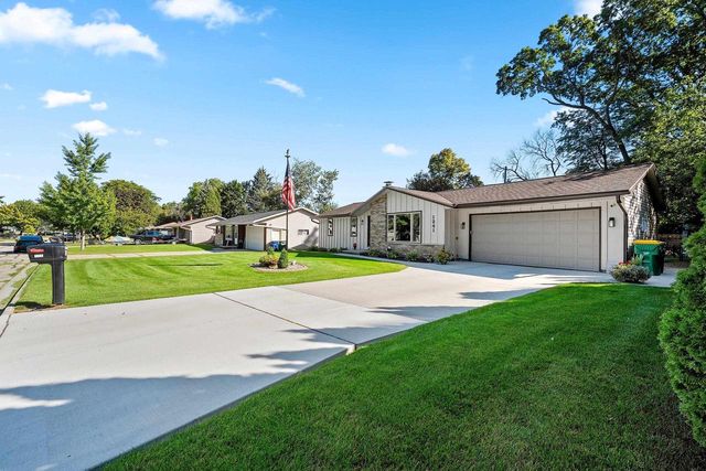 1241 DELRAY DRIVE, Green Bay, WI 54304