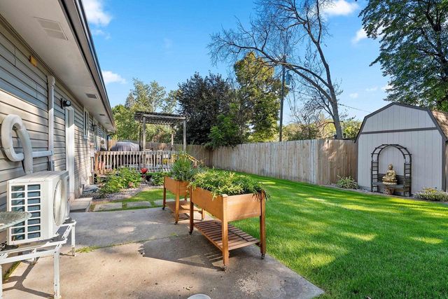 1241 DELRAY DRIVE, Green Bay, WI 54304
