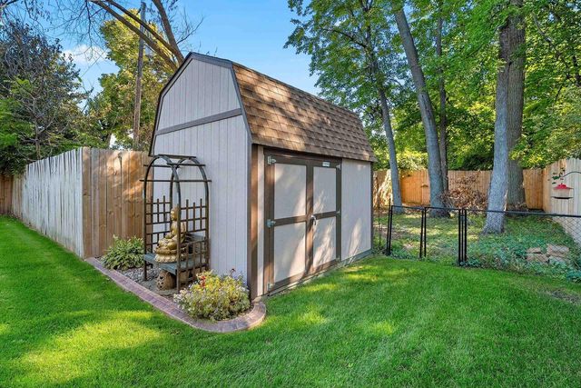 1241 DELRAY DRIVE, Green Bay, WI 54304