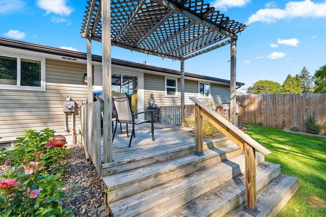 1241 DELRAY DRIVE, Green Bay, WI 54304
