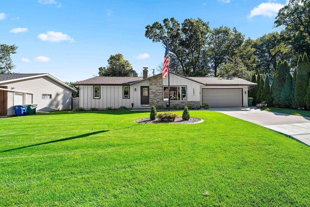 1241 DELRAY DRIVE, Green Bay, WI 54304