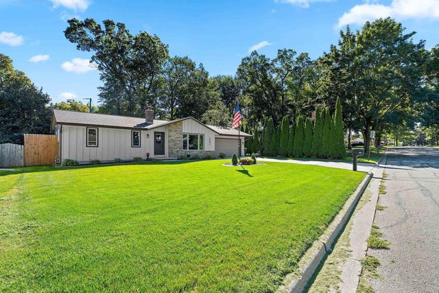 1241 DELRAY DRIVE, Green Bay, WI 54304