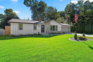 1241 DELRAY DRIVE, Green Bay, WI 54304