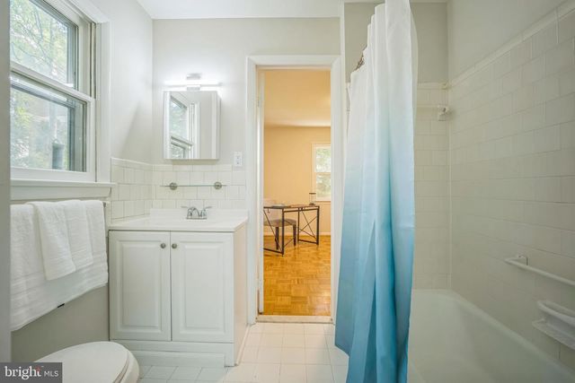 6105 26TH ST N, Arlington, VA 22207