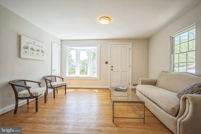 6105 26TH ST N, Arlington, VA 22207