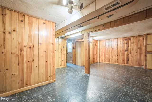 6105 26TH ST N, Arlington, VA 22207