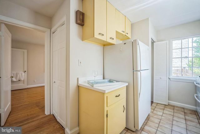 6105 26TH ST N, Arlington, VA 22207