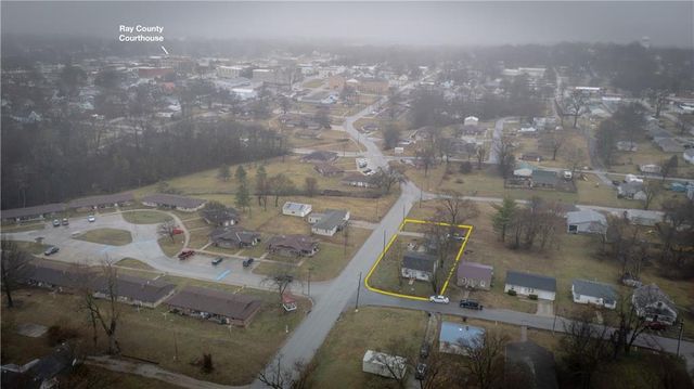 401 Darneal Avenue, Richmond, MO 64085