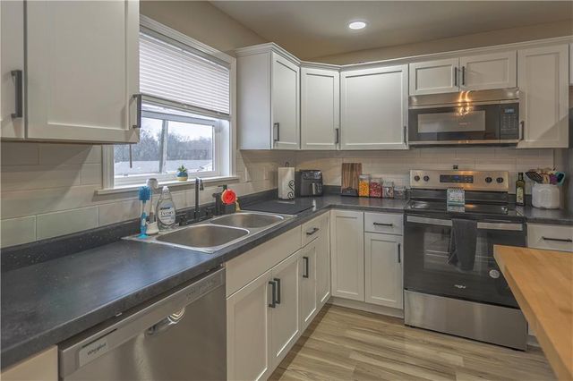 401 Darneal Avenue, Richmond, MO 64085