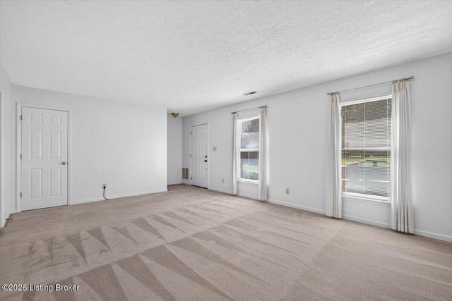 15 Trace Ln, Shelbyville, KY 40065