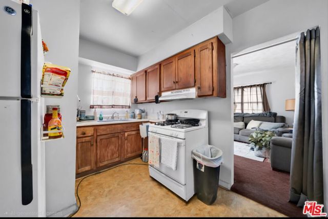 224 W 84th Street, Los Angeles, CA 90003