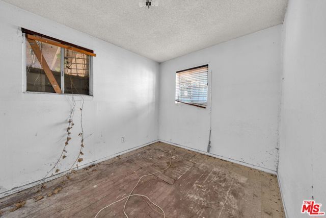 224 W 84th Street, Los Angeles, CA 90003