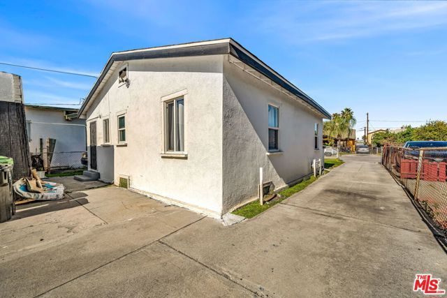 224 W 84th Street, Los Angeles, CA 90003