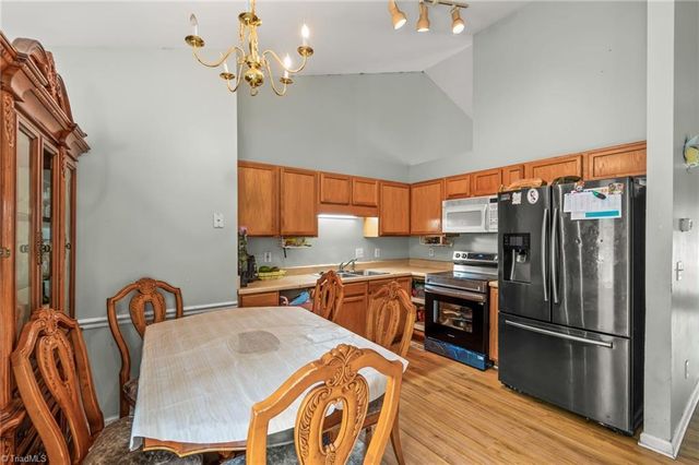 4381 Stone Forest Court, Winston-salem, NC 27105