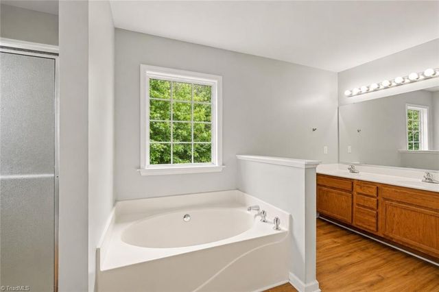 4381 Stone Forest Court, Winston-salem, NC 27105