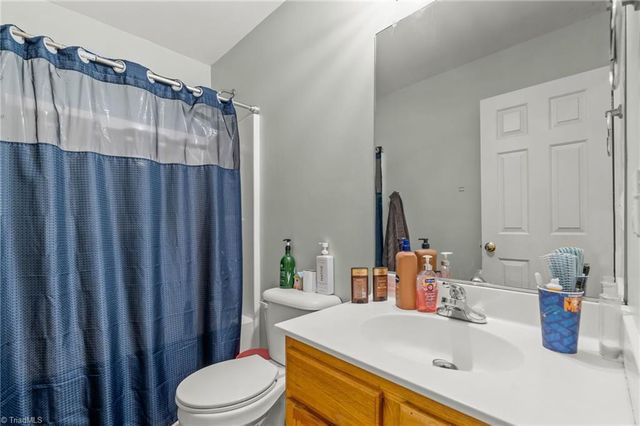 4381 Stone Forest Court, Winston-salem, NC 27105