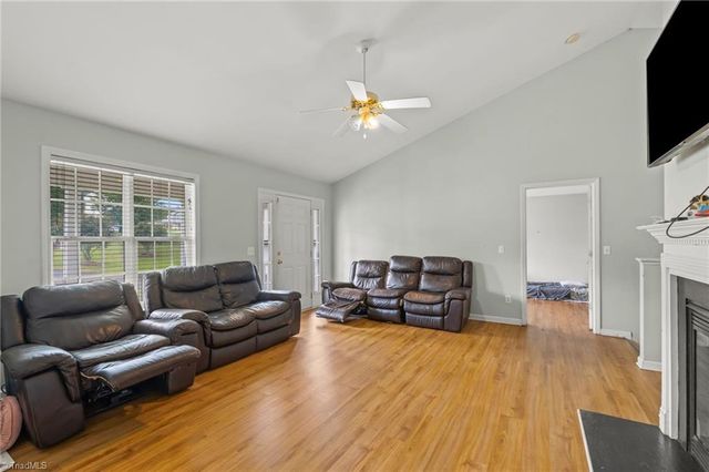 4381 Stone Forest Court, Winston-salem, NC 27105