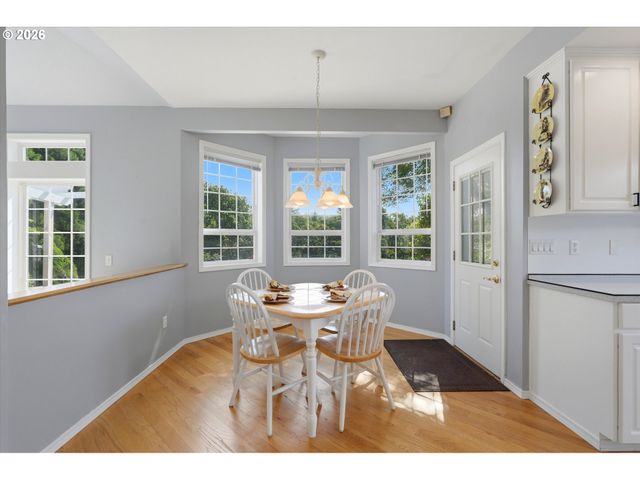 9850 Ne MEADOW Loop, Newberg, OR 97132