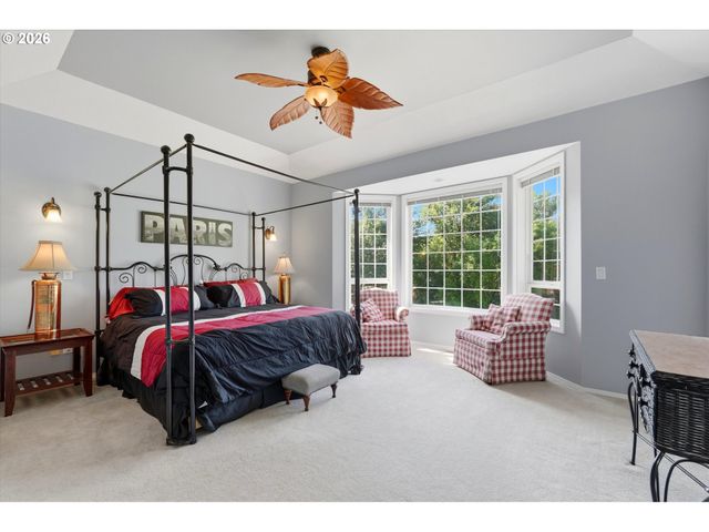 9850 Ne MEADOW Loop, Newberg, OR 97132
