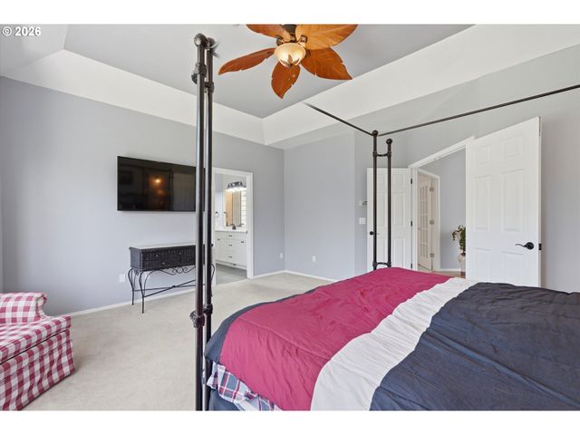 9850 Ne MEADOW Loop, Newberg, OR 97132