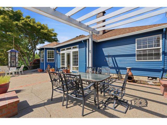 9850 Ne MEADOW Loop, Newberg, OR 97132