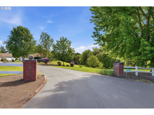 9850 Ne MEADOW Loop, Newberg, OR 97132