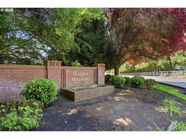 9850 Ne MEADOW Loop, Newberg, OR 97132