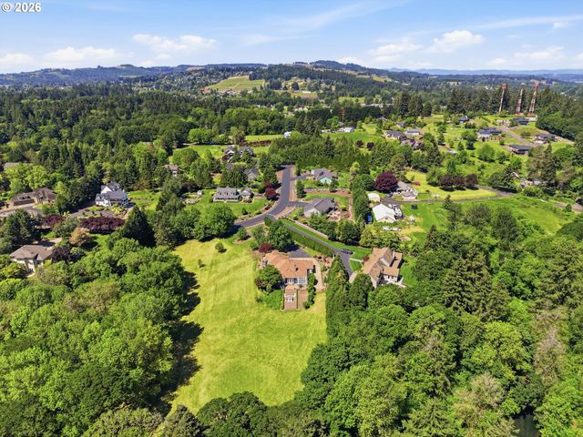 9850 Ne MEADOW Loop, Newberg, OR 97132
