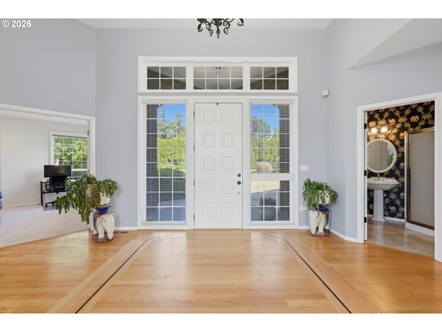 9850 Ne MEADOW Loop, Newberg, OR 97132