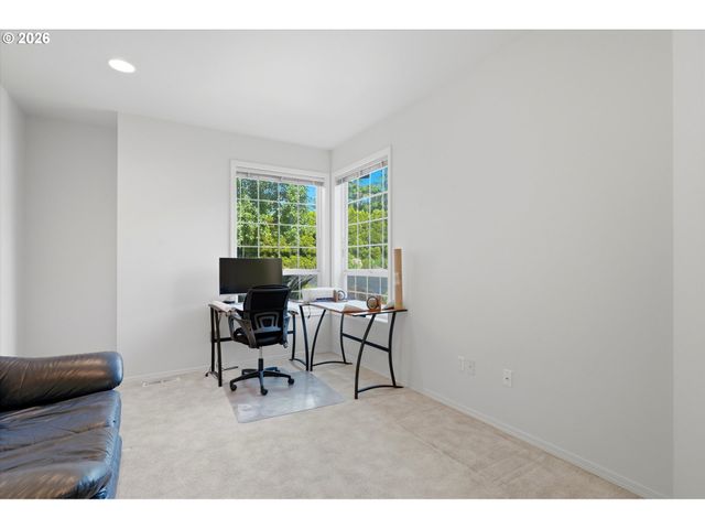 9850 Ne MEADOW Loop, Newberg, OR 97132