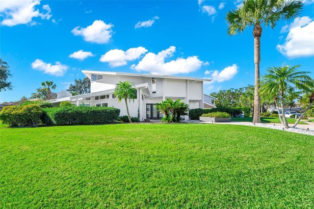 8922 BAY COVE COURT, Orlando, FL 32819