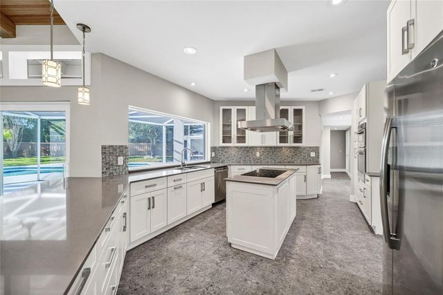 8922 BAY COVE COURT, Orlando, FL 32819