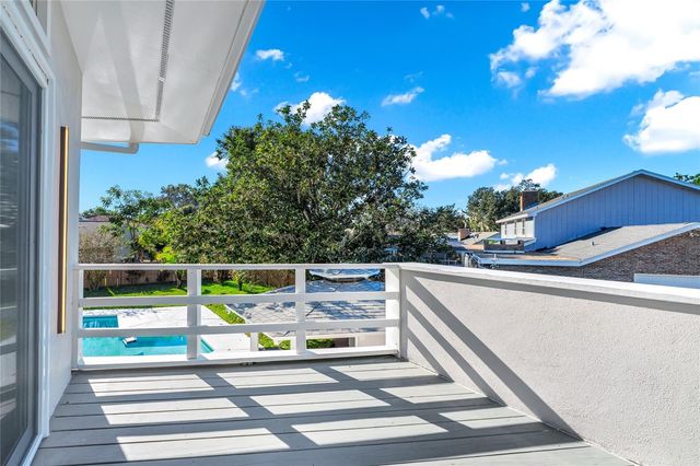 8922 BAY COVE COURT, Orlando, FL 32819