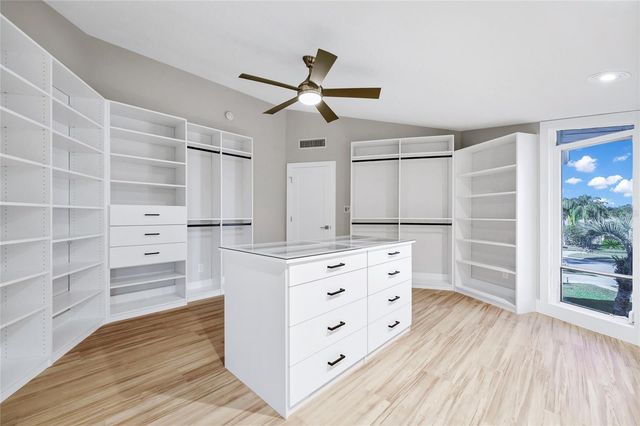 8922 BAY COVE COURT, Orlando, FL 32819