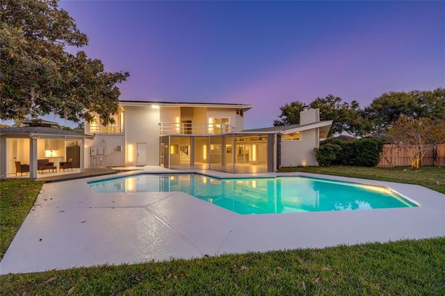 8922 BAY COVE COURT, Orlando, FL 32819