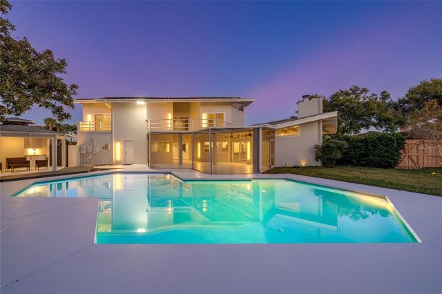 8922 BAY COVE COURT, Orlando, FL 32819